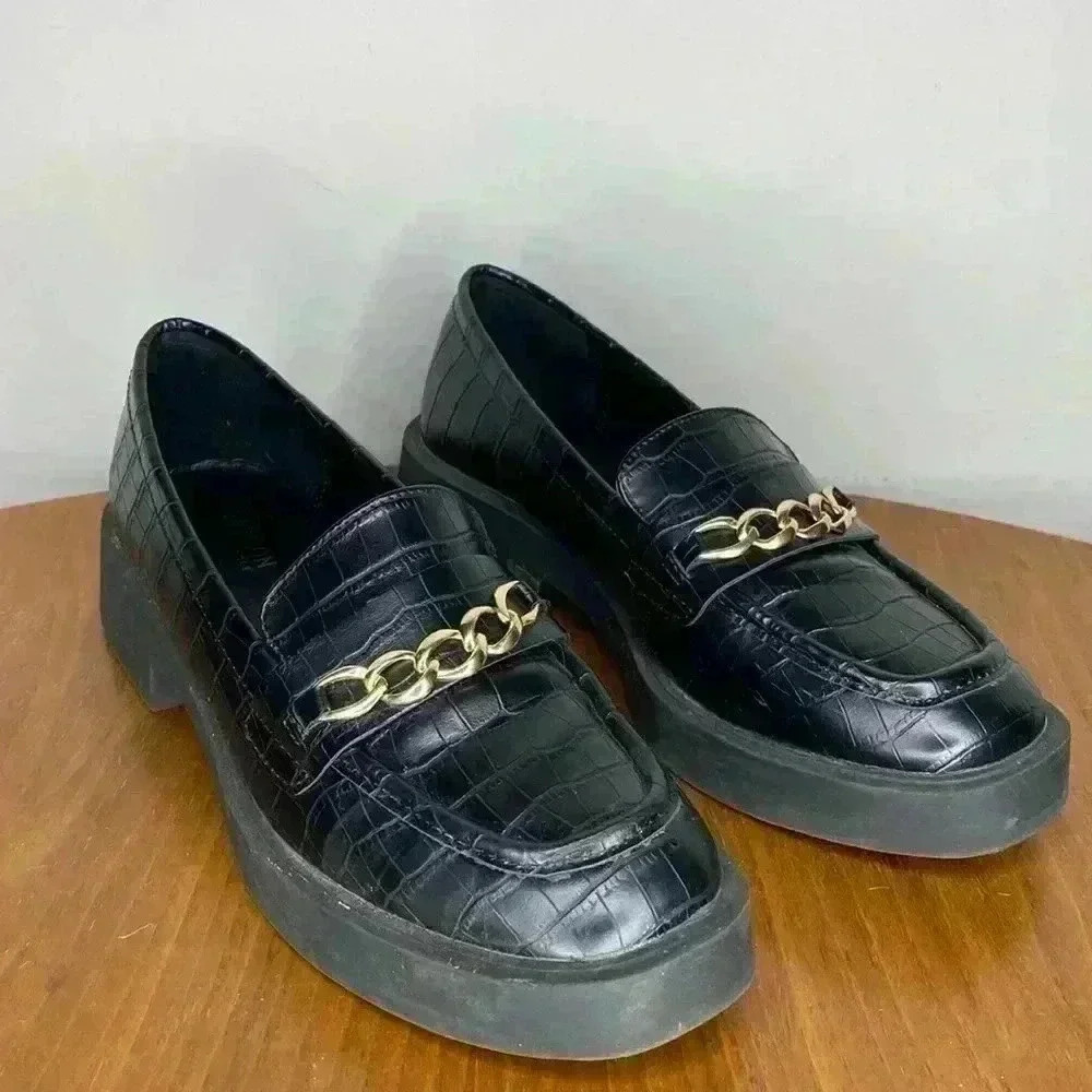 Reaction Kenneth Cole Black Sienna Lug Loafer Womens Size 9 Chunky - Picture 1 of 8
